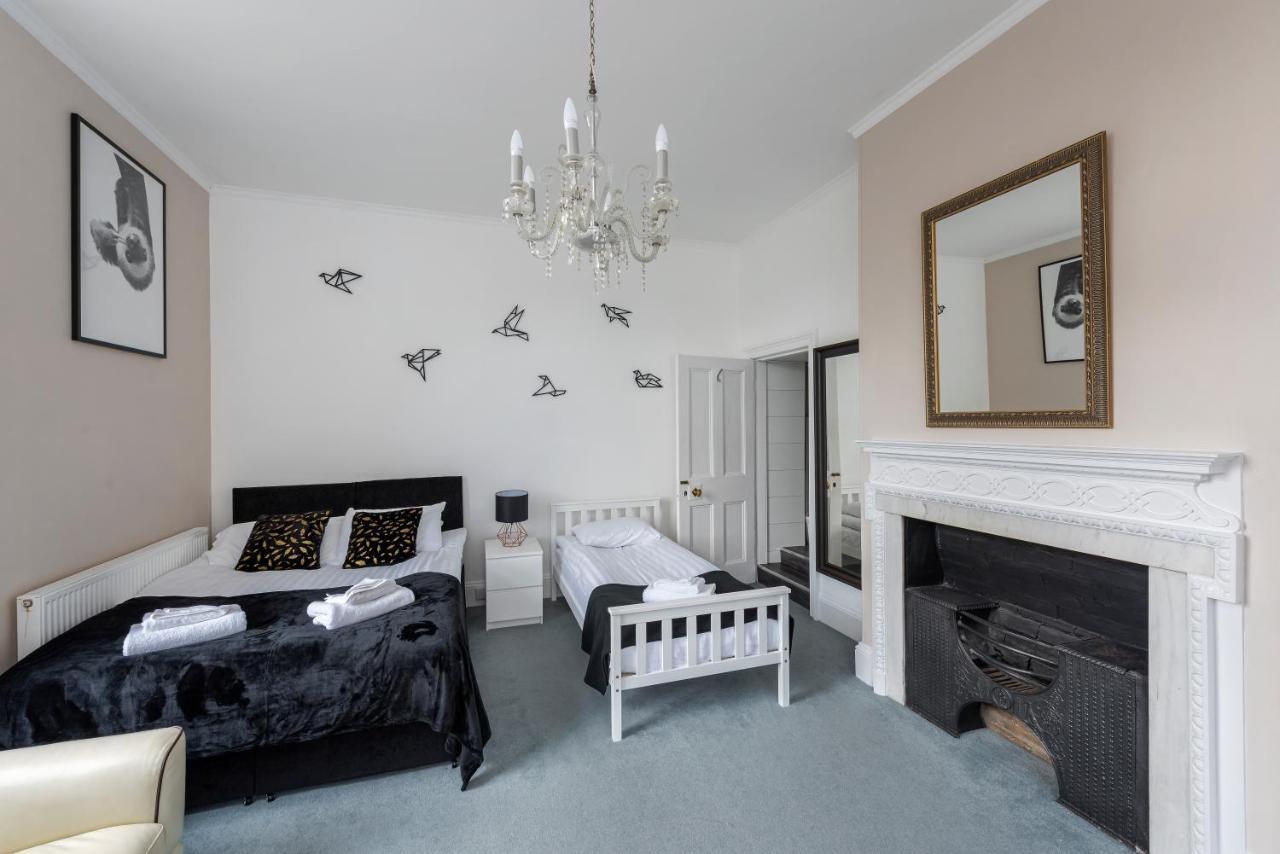Cotswold Manor House - Country House Retreat With Hot Tub, Ideal For Large Groups Petty France Exterior foto
